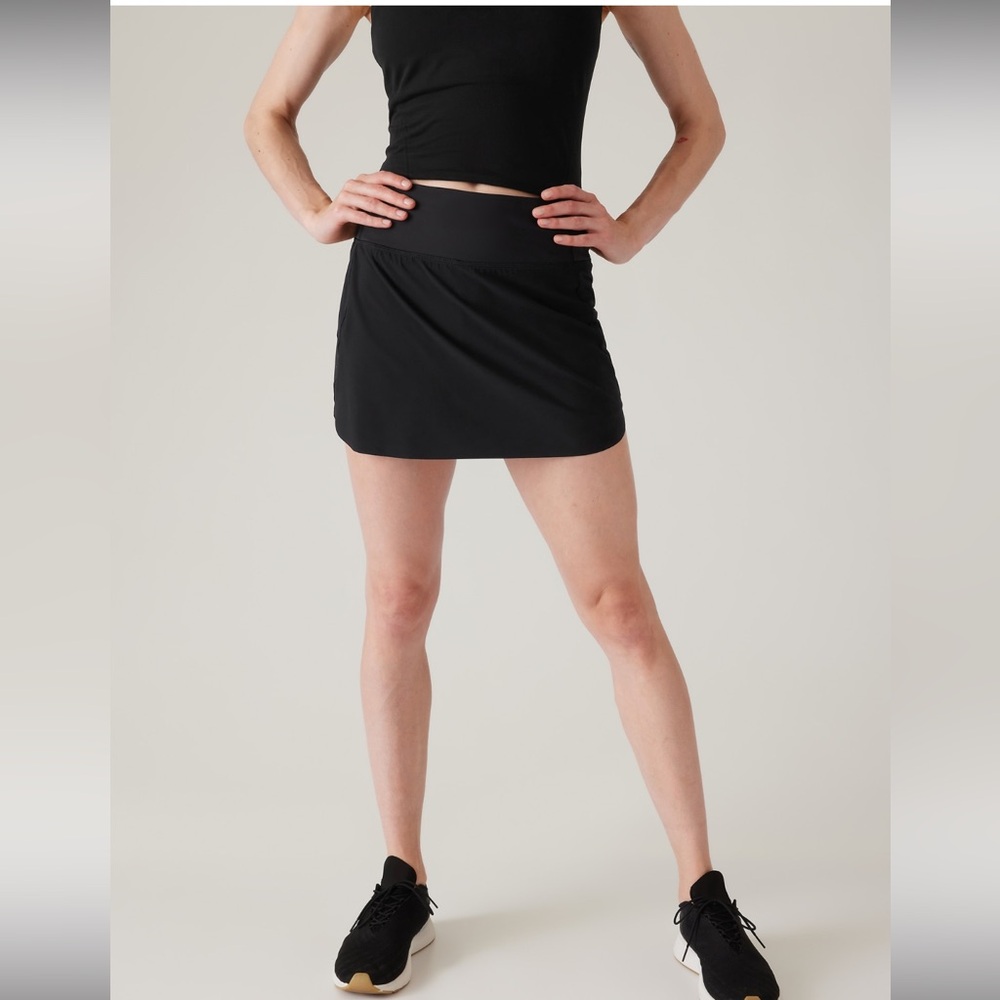 NWT Athleta Run With It 14” Skort